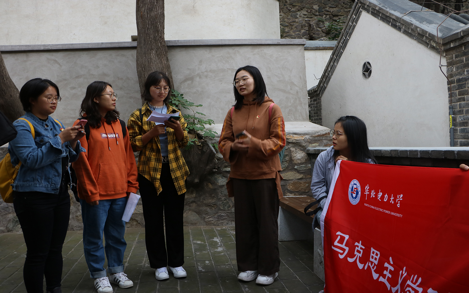 46fd667a4a1e4cd69d961bbfdc6f3fda.jpg w8.jpg