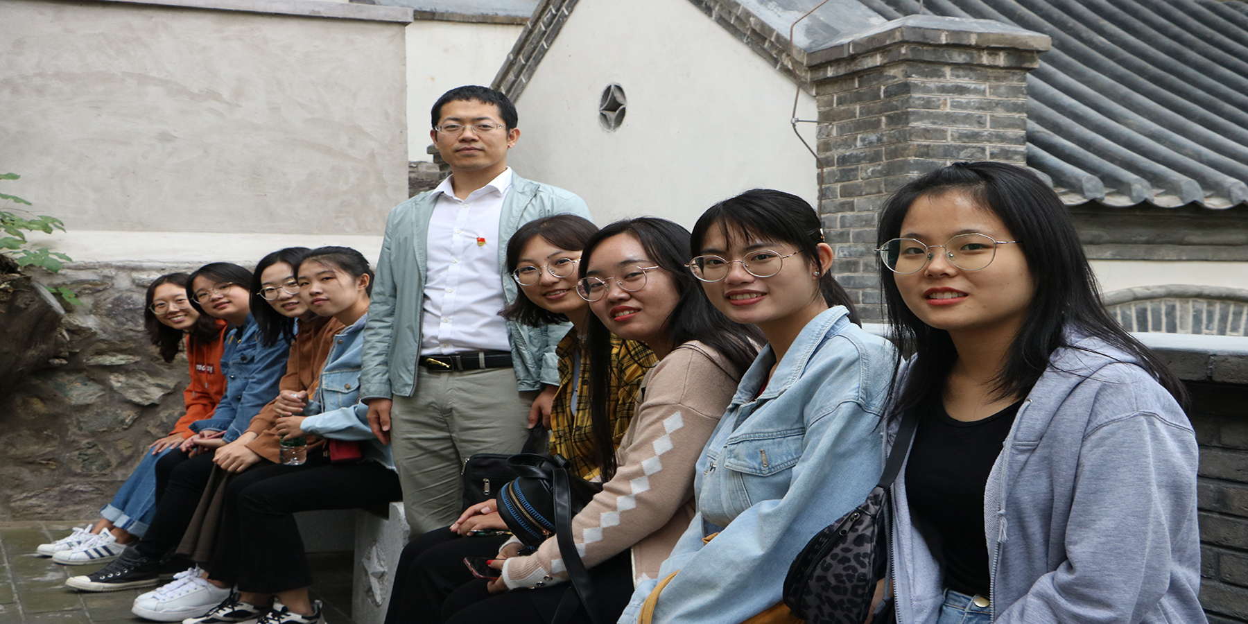 c6b4ebf1603b489e9d6edd30310ff9ae.jpg w6.jpg